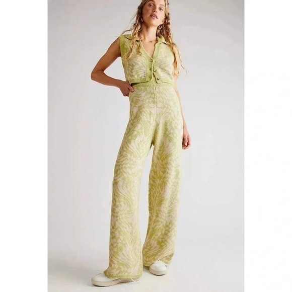 NWT For Love and Lemons Simone Wide Leg Two Piece Sweater Set Green Medium - Picture 17 of 17